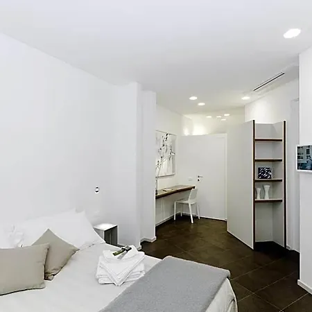 לינה וארוחת בוקר Porto Antico Boutique