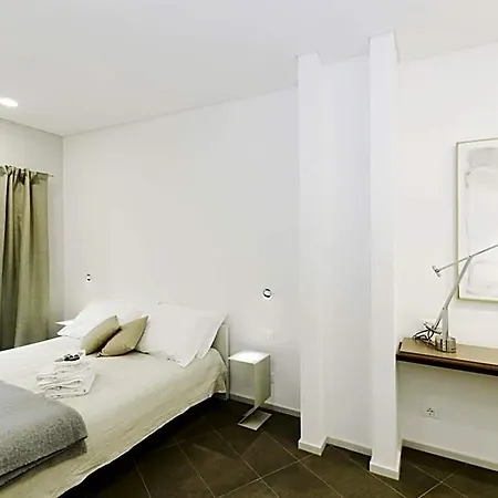 Porto Antico Boutique לינה וארוחת בוקר 4*
