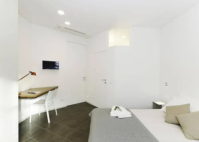 Porto Antico Boutique Bed & Breakfast